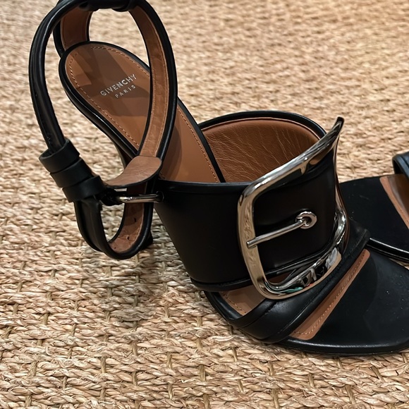Givenchy strappy sandals - Picture 2 of 5
